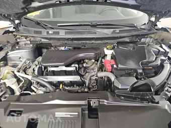 2021 Nissan Rogue Sport SV - miniatura 15