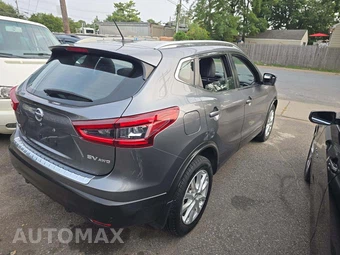 2021 Nissan Rogue Sport SV - miniatura 3