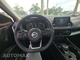 2021 Nissan Rogue SV - miniatura 10