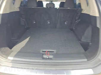 2021 Nissan Rogue SV - miniatura 16