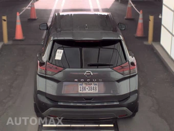 2021 Nissan Rogue SV - miniatura 5