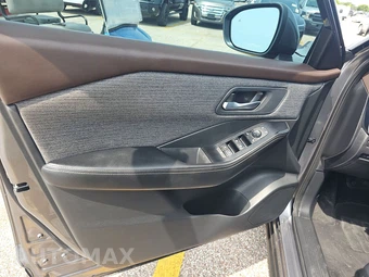2021 Nissan Rogue SV - miniatura 9