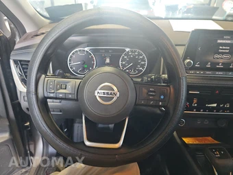 2021 Nissan Rogue SV - miniatura 10