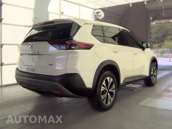 2021 Nissan Rogue SV - miniatura 4