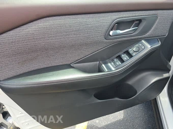 2021 Nissan Rogue SV - miniatura 9