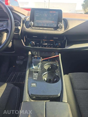 2021 Nissan Rogue SV - miniatura 7