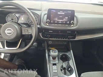 2021 Nissan Rogue SV – miniatura 11