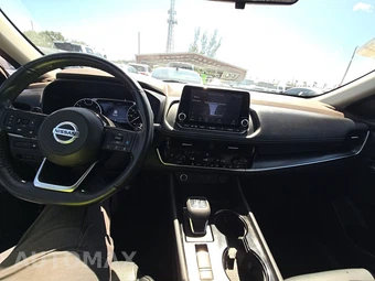 2021 Nissan Rogue SV – miniatura 11