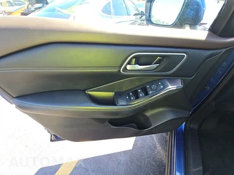 2021 Nissan Rogue SV – miniatura 9