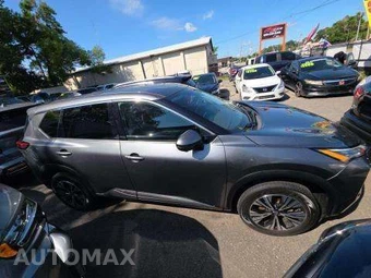 2021 Nissan Rogue SV - miniatura 4