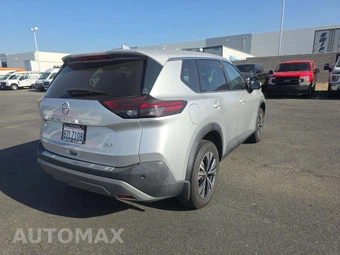 2021 Nissan Rogue SV - miniatura 3