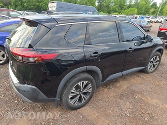 2021 Nissan Rogue SV – miniatura 4