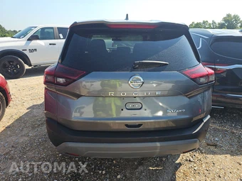 2021 Nissan Rogue SV – miniatura 5