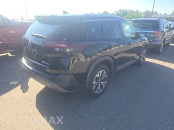 2021 Nissan Rogue SV – miniatura 4