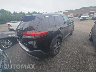 2021 Nissan Rogue SV – miniatura 3