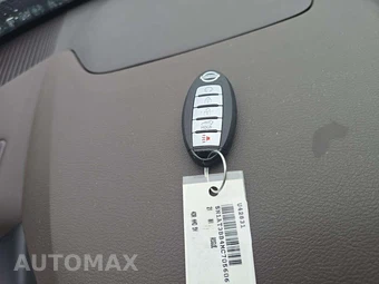 2021 Nissan Rogue SV – miniatura 8