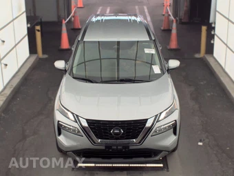 2021 Nissan Rogue SV – miniatura 2