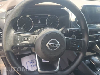 2021 Nissan Rogue SV - miniatura 10
