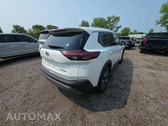 2021 Nissan Rogue SV - miniatura 3
