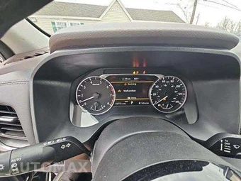 2021 Nissan Rogue SV - miniatura 10
