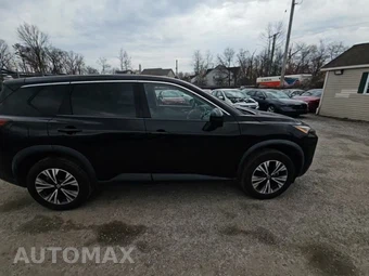 2021 Nissan Rogue SV - miniatura 5