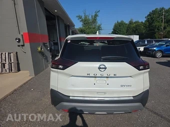 2021 Nissan Rogue SV - miniatura 5