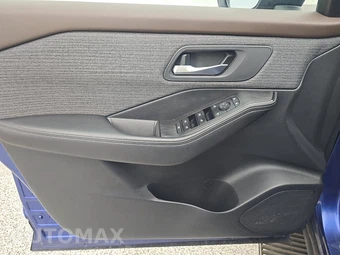 2021 Nissan Rogue SV – miniatura 9