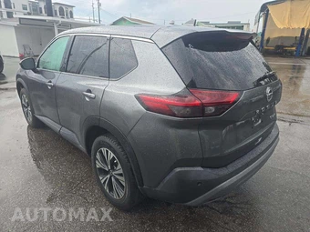 2021 Nissan Rogue SV – miniatura 2