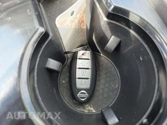 2021 Nissan Rogue SV - miniatura 5