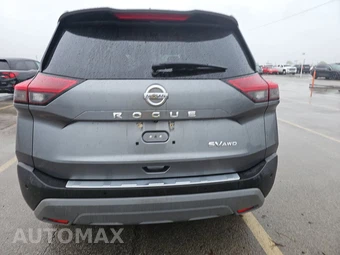2021 Nissan Rogue SV - miniatura 5