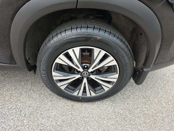 2021 Nissan Rogue SV - miniatura 21