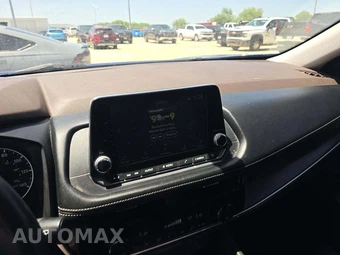 2021 Nissan Rogue SV – miniatura 10