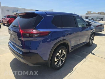 2021 Nissan Rogue SV – miniatura 3