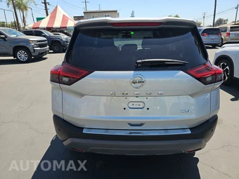 2021 Nissan Rogue SV – miniatura 5