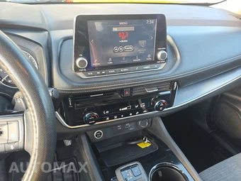 2021 Nissan Rogue SV - miniatura 11