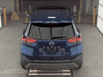 2021 Nissan Rogue SV - miniatura 5