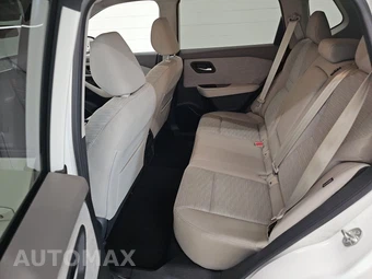 2021 Nissan Rogue SV - miniatura 13