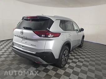2021 Nissan Rogue SV - miniatura 4