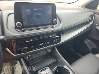 2021 Nissan Rogue SV - miniatura 11