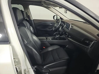 2021 Nissan Rogue SV - miniatura 8
