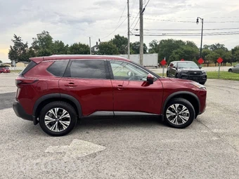 2021 Nissan Rogue SV - miniatura 7