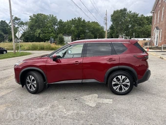 2021 Nissan Rogue SV - miniatura 8