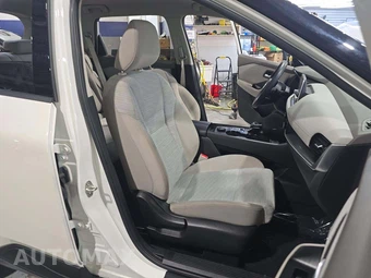2021 Nissan Rogue SV - miniatura 18