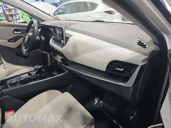 2021 Nissan Rogue SV - miniatura 19