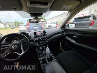 2021 Nissan Sentra S – miniatura 10