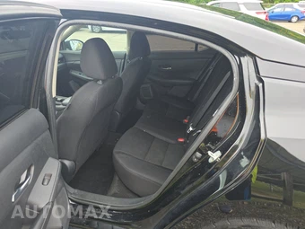 2021 Nissan Sentra S – miniatura 13