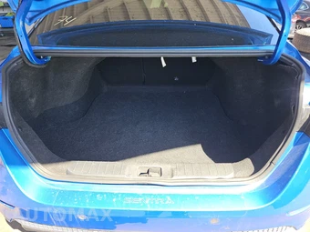 2021 Nissan Sentra SR – miniatura 16