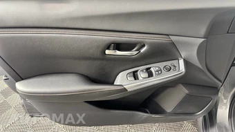 2021 Nissan Sentra SR - miniatura 11