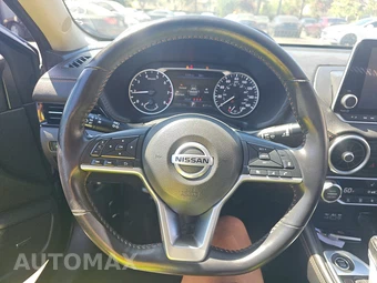 2021 Nissan Sentra SR - miniatura 10