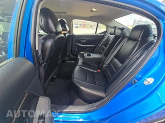 2021 Nissan Sentra SR - miniatura 10